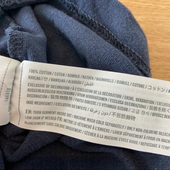 Abercrombie & Fitch Men’s Navy Longsleeve - Picture 5 of 6